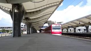 2016/07/27 台鐵京急彩繪2214次EMU700型區間車新烏日進站