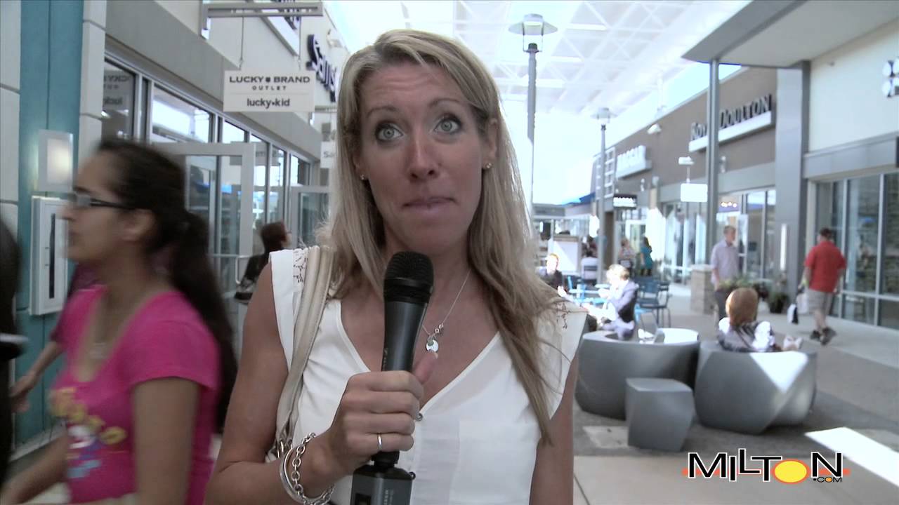 Toronto Premium Outlets - YouTube
