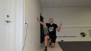 Basic handstand drills: Toe Pulls