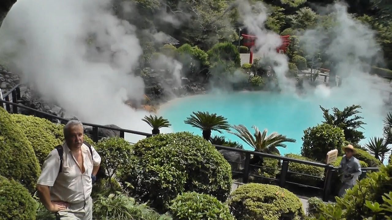 Japonia 29  -  BEPPU,  WROTA PIEKIEŁ