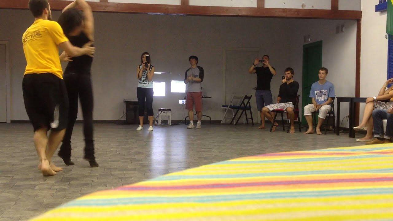 Valmir e Juliane - Pé Descalço - São Petersburgo