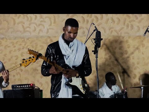 Mdou Moctar - "Afrique Victime (Live)"