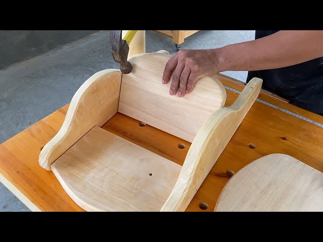 Modern High Chair Designs For Babies And Toddlers // How To Build A Homemade Baby High Chair class=