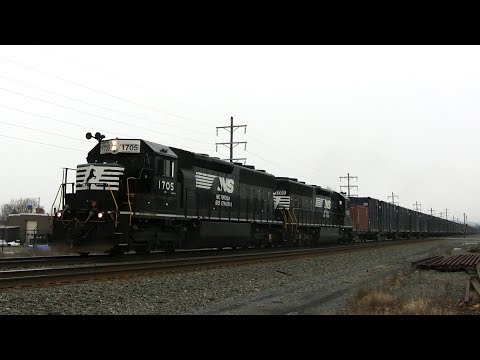 HiDef: Full Throttle SD45-2's and Snow Storm on th...
