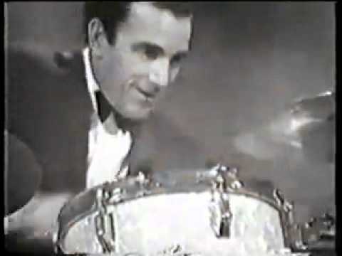Louie Bellson Blues 1967 auf YouTube ansehen Louie Bellson Blues 1967 auf YouTube ansehen