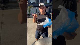 Puro chicharrón del bueno, como de que no. Imposible solo llevarse un pedazo