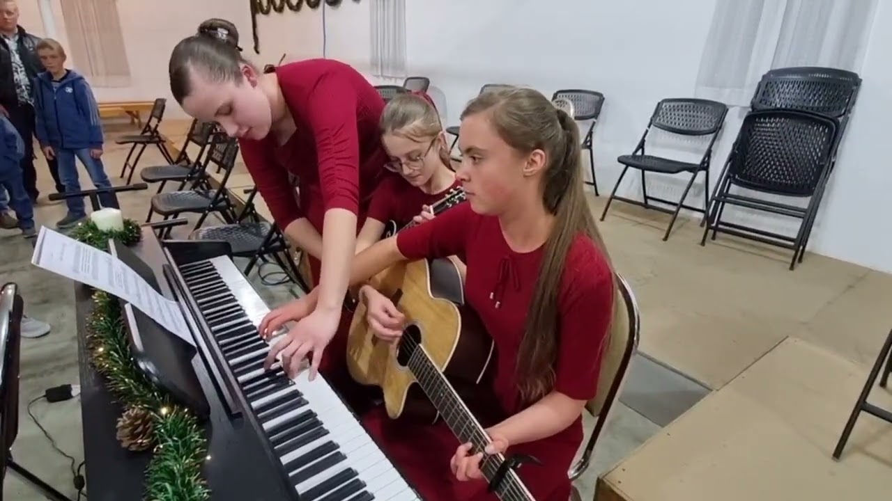 Musikstück zu Dritt, Mary Heinrichs