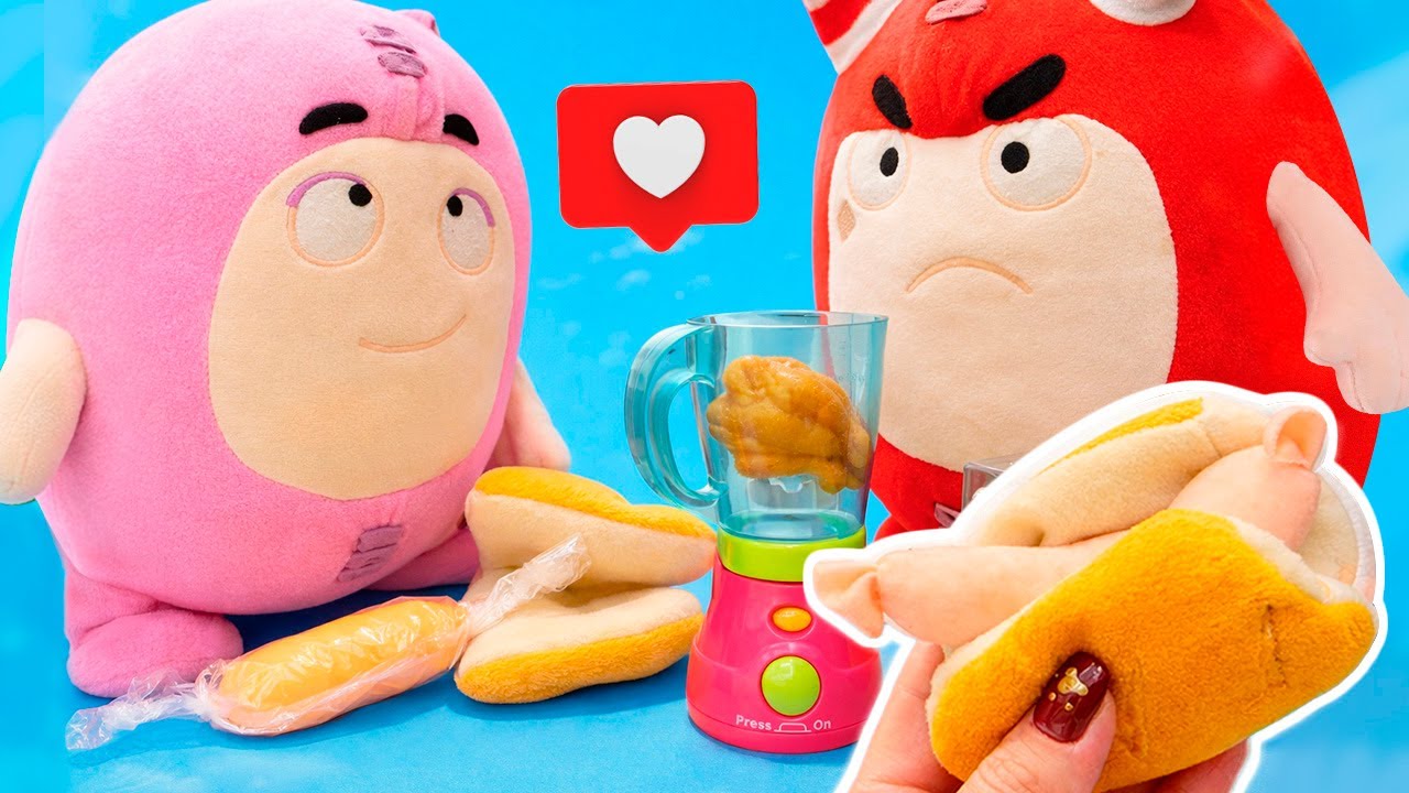 Odboods kahvaltıda tavuk sosis istiyor! Oyuncak mutfak videoları