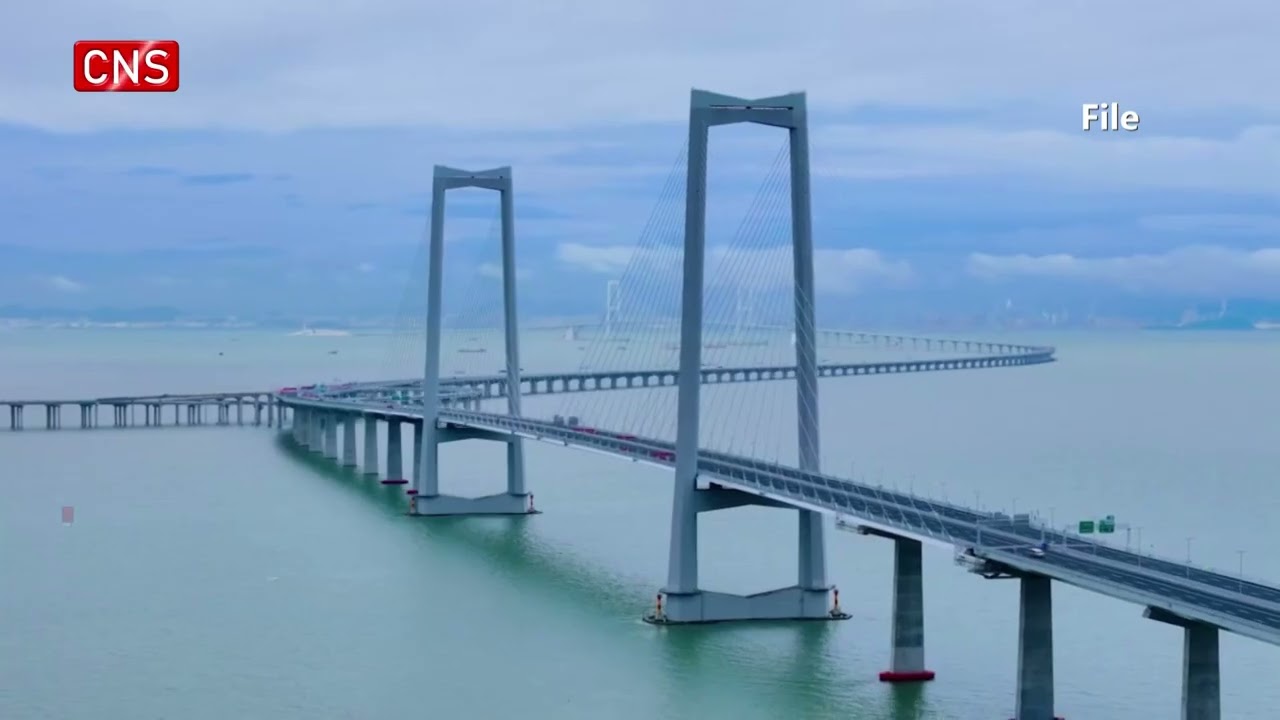 24-km cross-sea Shenzhen-Zhongshan Link in S China opens to