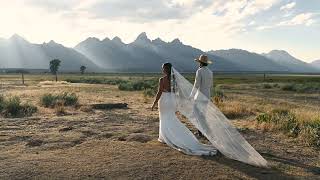 Wedding dress couple at the Teton Mountains at Sunset screenshot 5