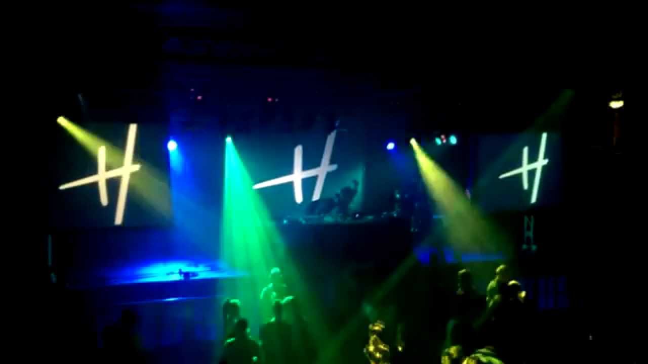 TJR & VINAI -  Bounce Generation (Decibels live in Belfast)