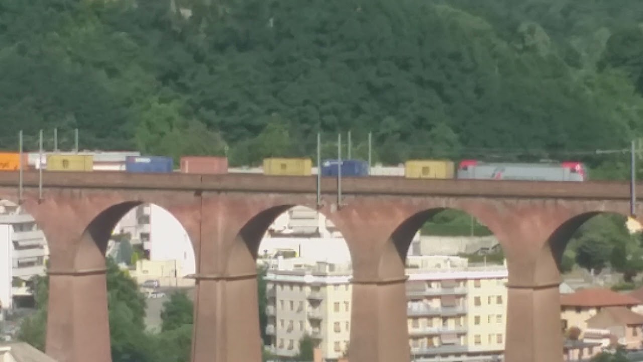 Treno merci e494 mir container touax,Pontedecimo,succursale Giovi,trains hunter,trainspotting