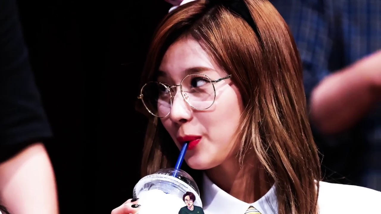 TWICE [ JEONGYEON 정연 x SANA 사나 ] - FOX RAIN