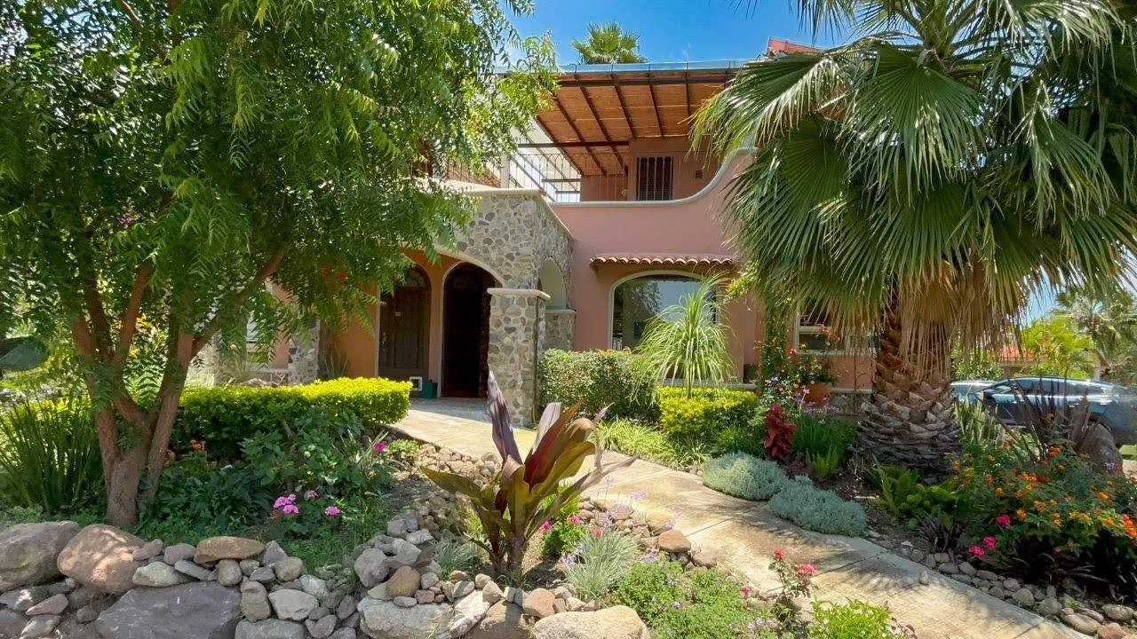 2 bedroom Mexican Townhouse with Mountain View for Sale in Lake Chapala.  $230,000 USD