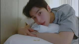 Cha Eun woo  x stuck with you