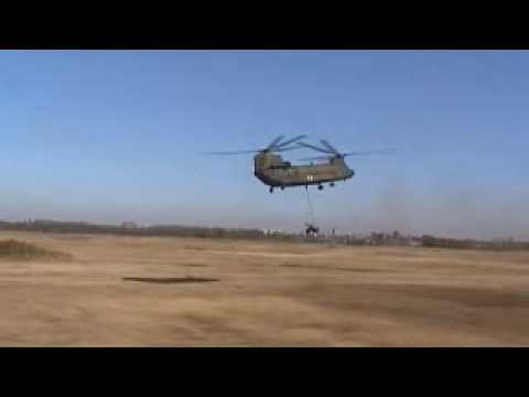 平成２２年陸上自衛隊第１空挺団降下訓練はじめ.wmv