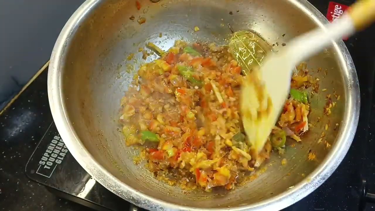 Ab  dabe jai  si   dal gar par  banaye  minto me with  my tricks  🍲🍲🍲🍲🍲🍲🍲🍲🍲🍲