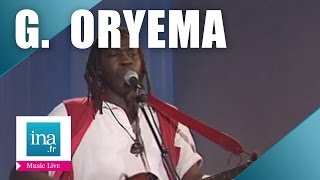 Geoffrey Oryema &quot;Laponie&quot; (live officiel) | Archive INA