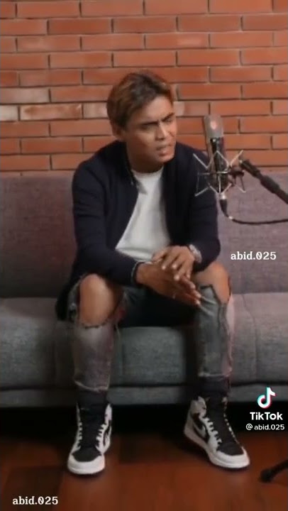 Kesunyian yang terlalu indah.