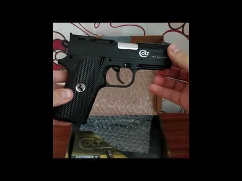 Пневматический пистолет Umarex Colt Defender