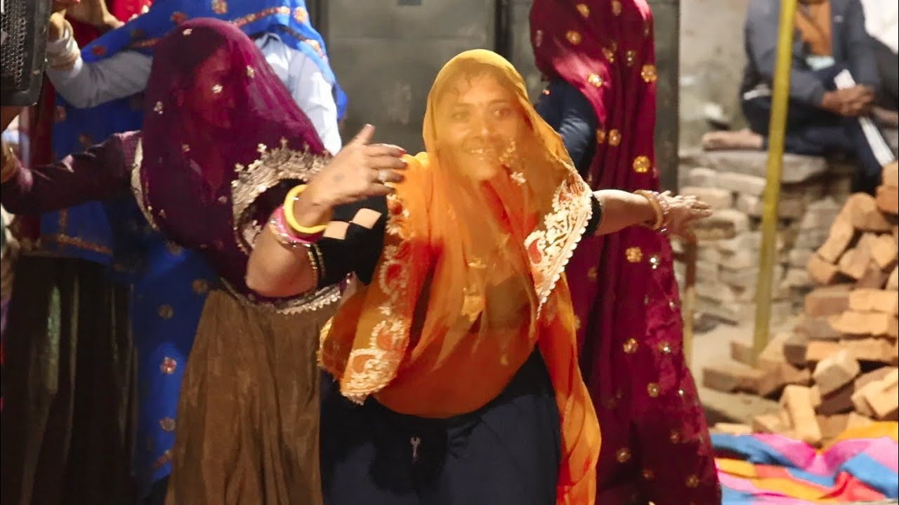 सवाईमाधोपुर की बुलडोजर गुर्जरी का लाजवाब घोडी डांस। हनुमान गुर्जर ओर भरतलाल रजमाणा लाईव प्रोग्राम ❤️