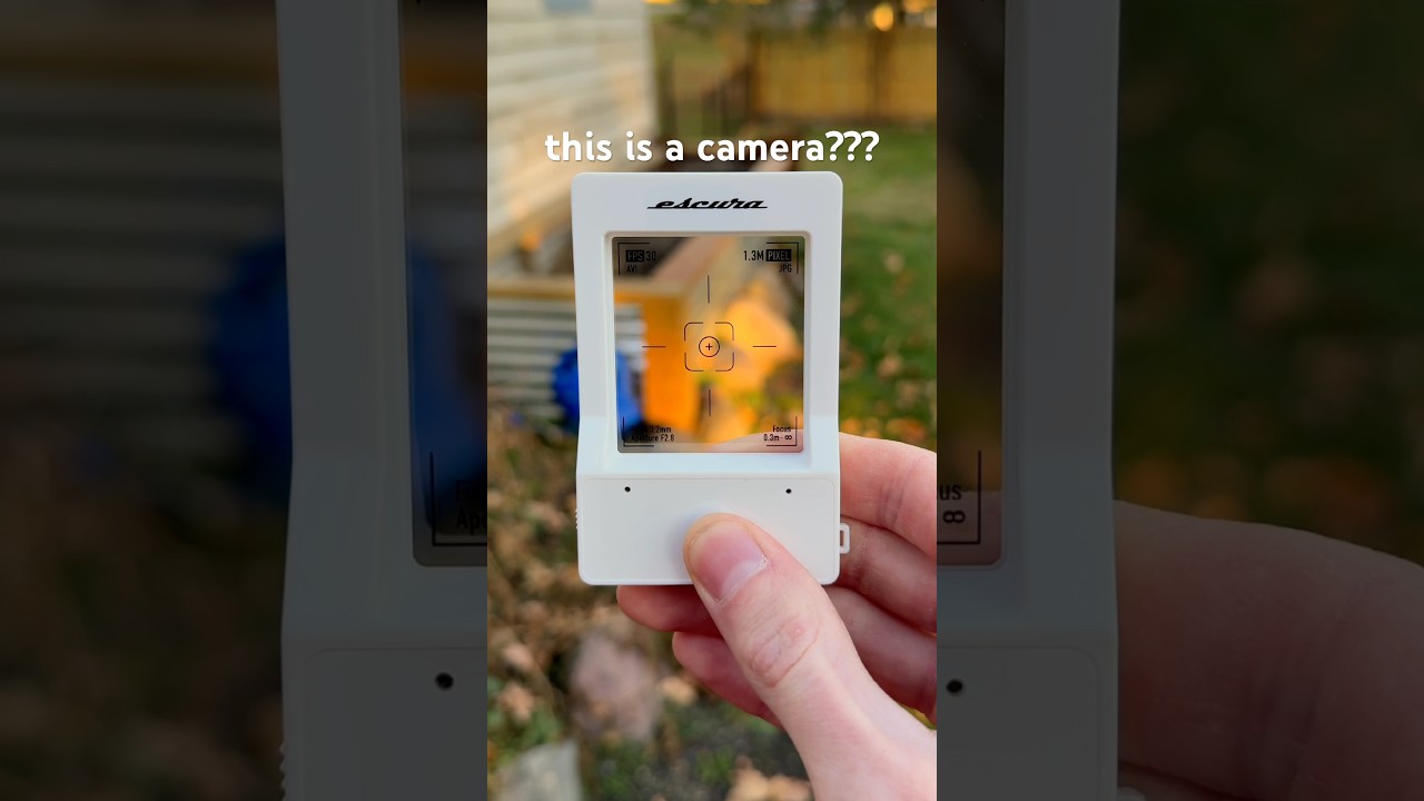 Wait... This Is a Real Camera? (Escura Instant Snap)