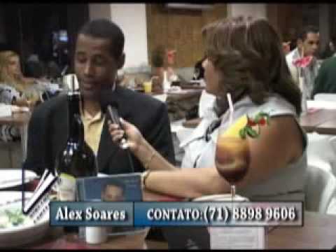 ENTREVISTA DE PATRICIA LANE COM CANTOR ALEX SOARES...