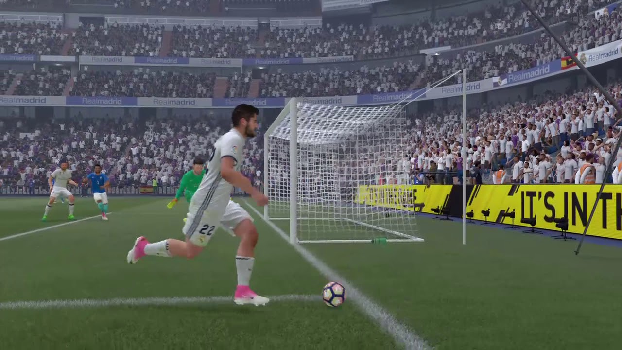 FIFA 17 backheel pass