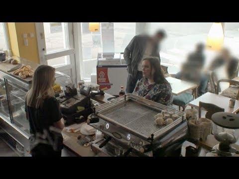 Video: 10 Overvektige Jenter Som Ikke Skammer Seg Over Kiloene Sine "på Tross Av" Til Uønskede