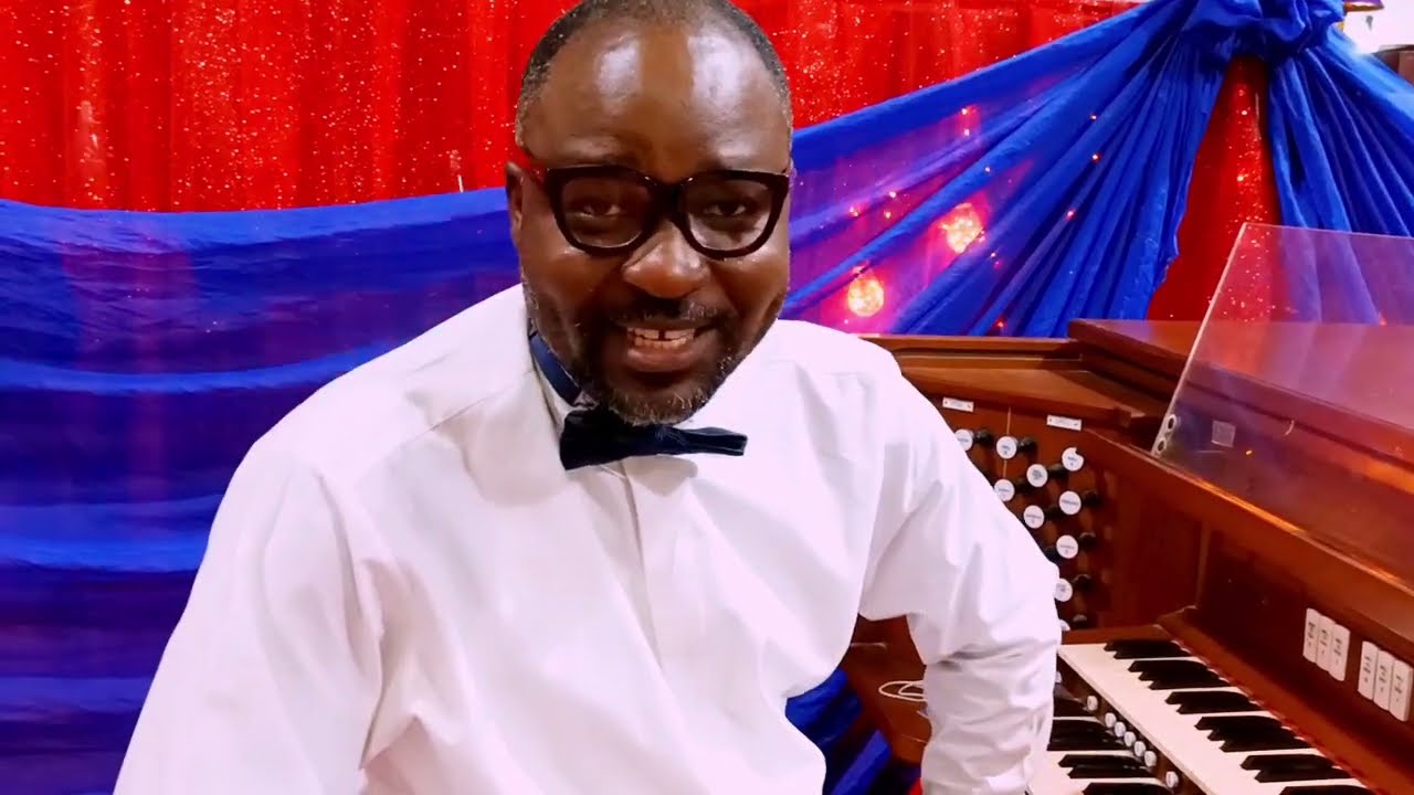 CHRISTMAS HYMNS 2: Sunday Hymns on the Organ with Oladapo Okunmuyide.