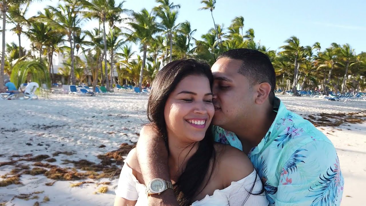 PHOTOGRAPHER IN ACTION  PUNTA CANA PHOTOGRAPHERS PROPOSAL