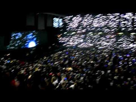 五月天[諾亞方舟]世界巡迴演唱會2012香港站5月15日尾場-知足(手機星空) by JY