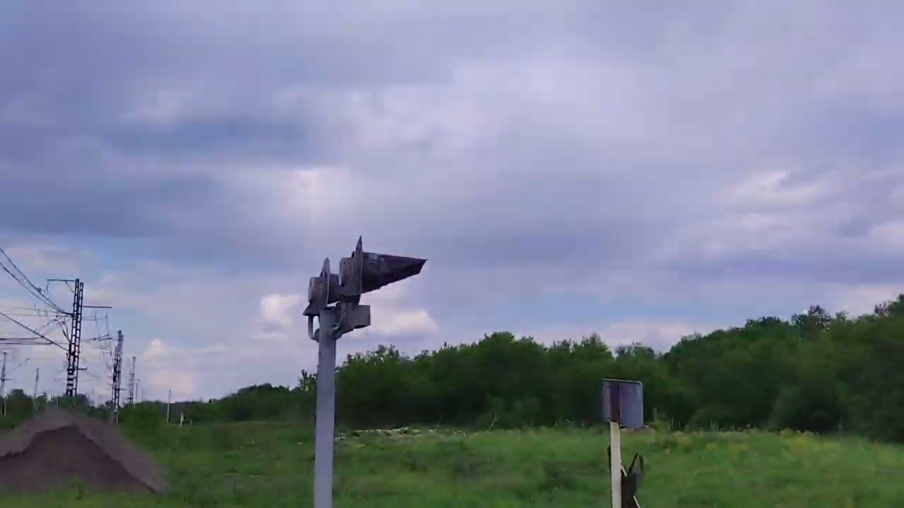 Вернулся в родные края! | Ж/Д переезд в Яковлевке (о.п. Кисла) | обзоры и поезда