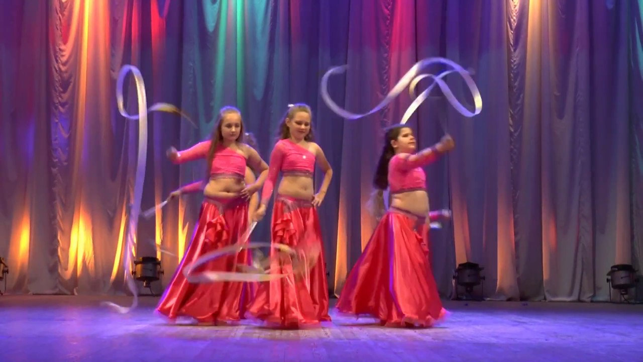 Танец с лентами. Дети 1год обучения. Школа восточного танца 