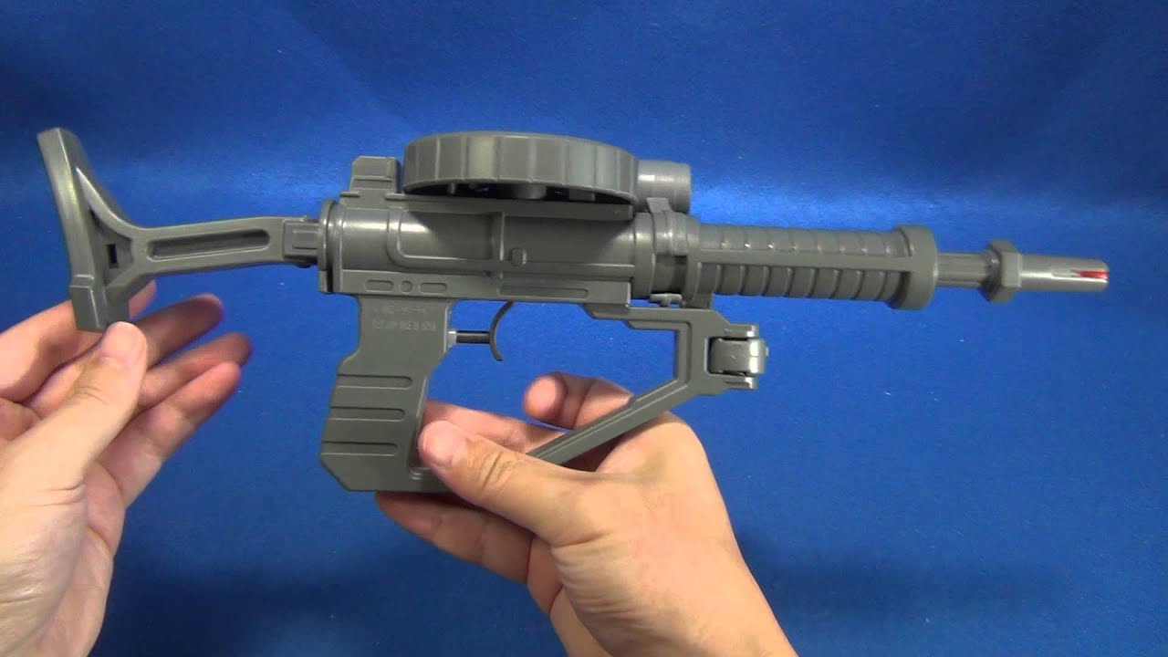 憧れのザクマシンガンがやってきた - YouTube