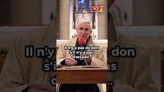 La vision chrétienne du couple : don et accueil pour un amour durable.