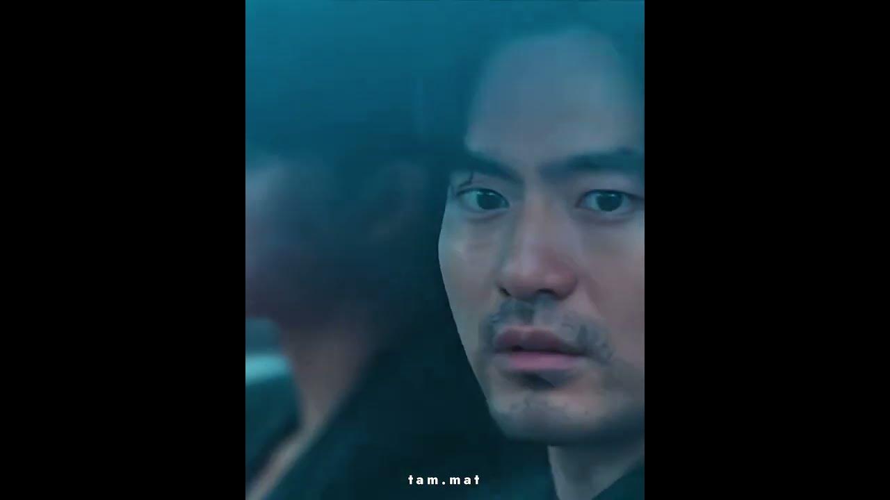 Now he's a monster but still remembers her 😭#goyounjung #leejinwook #sweethome #sweethome2 #songkang