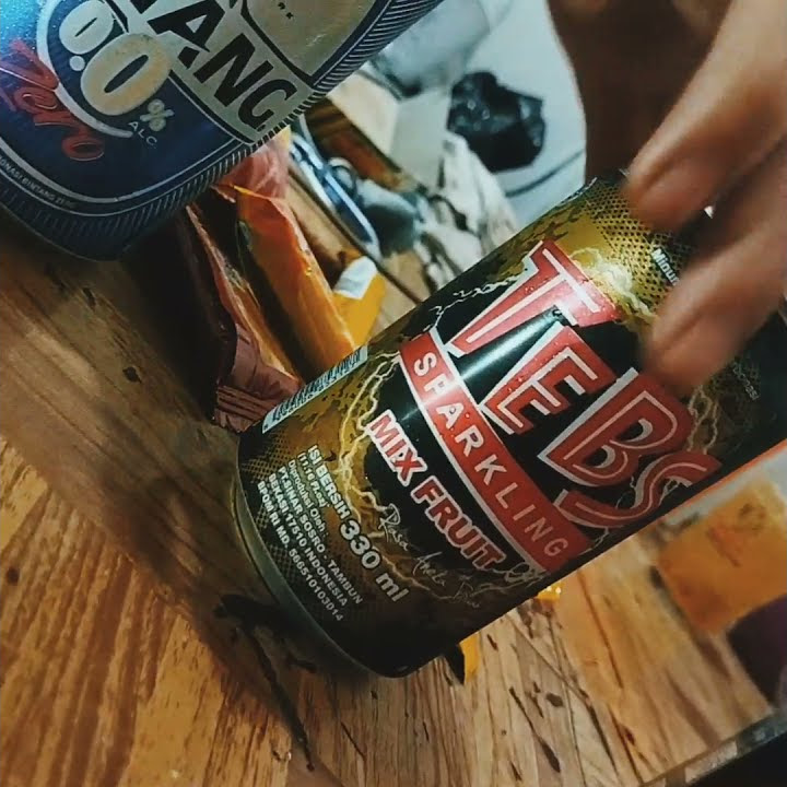 bang lu orangnya asik banget bagi udud lah