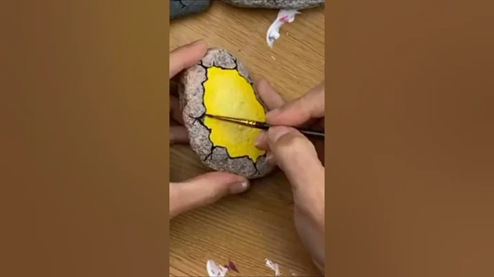 Stone Painting Idea!!! Be the Light - full tutorial on our page #stonepainting #rockpainting #rp101