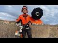 Stihl Fs 560 C-EM cutting big dry grass.(motocoasa puternica cu cutit de taiat iarba uscata.)