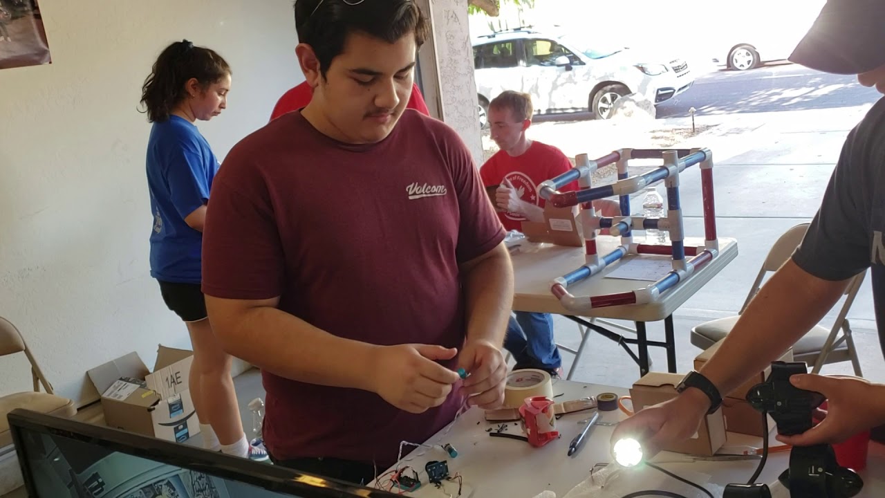 Si Se Puede's Binary Bots testing ROV - YouTube