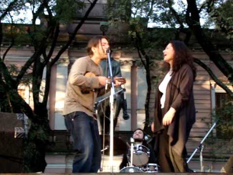 Bruno Arias y Angela Irene - Feria de Mataderos 02