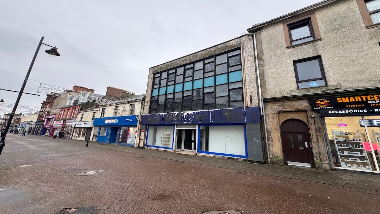 Unlock Saltcoats' Hidden Retail Treasure: Epic Tour of 104-108 Dockhead Street!