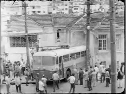 Desastre de Trlebus na Rua Antnio Tavares