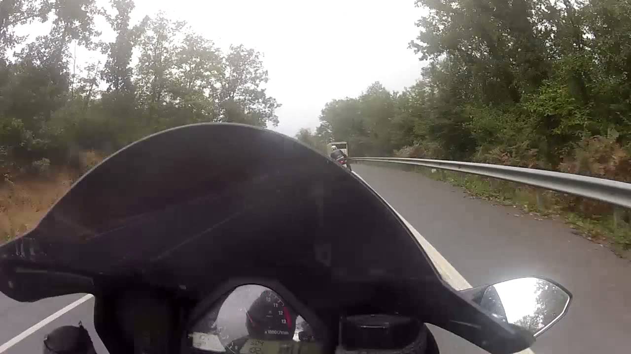 Cornering training motorcycle