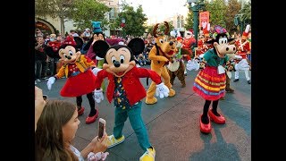 FULL: 2019: Mickey's Happy Holidays at Disney California Adventure Carthay Circle