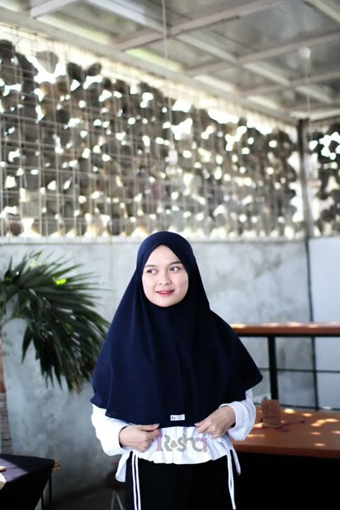 Bergo Maryam Diamond Premium