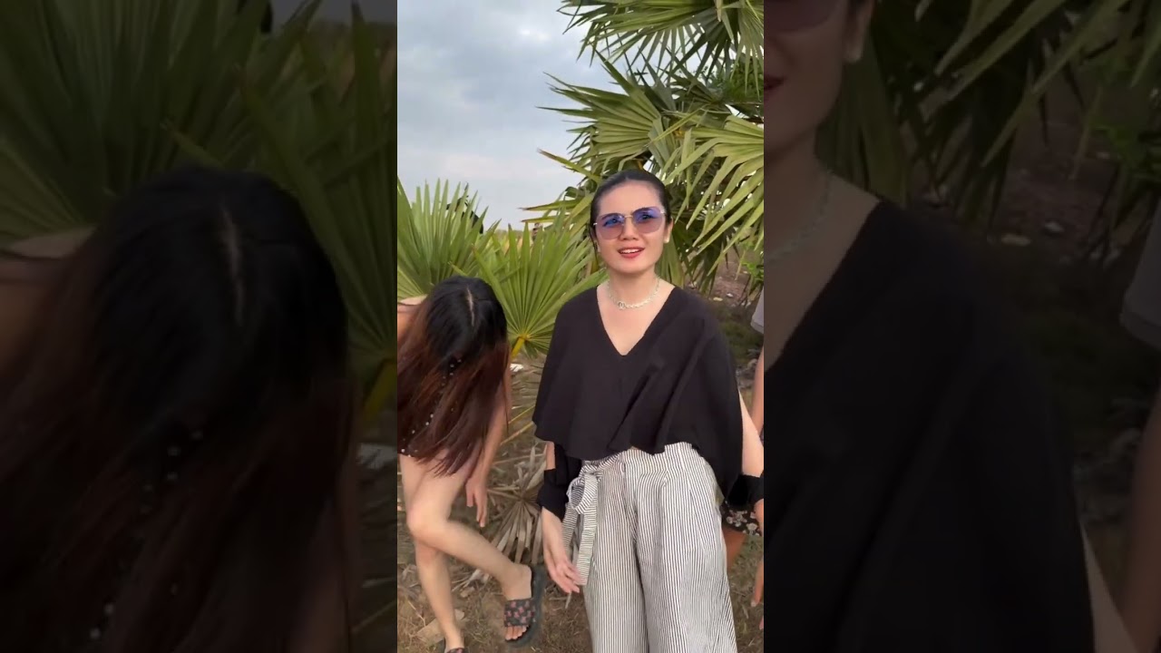 ចែទូចនិងប្រូជួយធ្វេីបាបណាមសុីង😂😂