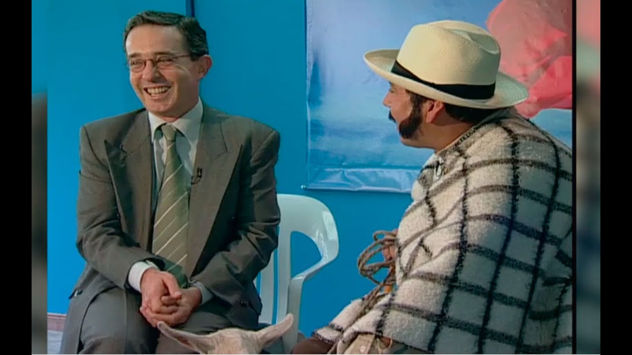 Pacífico Cabrera junto a Ãlvaro Uribe Vólez