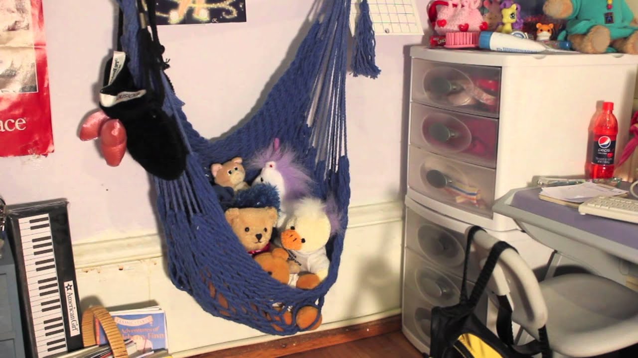 American Girl Doll Room Tour: Lindsey's Bedroom {2013}